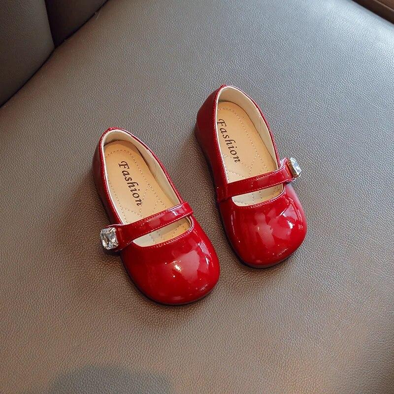 

Весенне-осенняя лакированная кожаная обувь для девочек, модная обувь принцессы со стразами, неглубокие детские вечерние модельные туфли, одноцветные туфли Мэри Джейн 35 красный