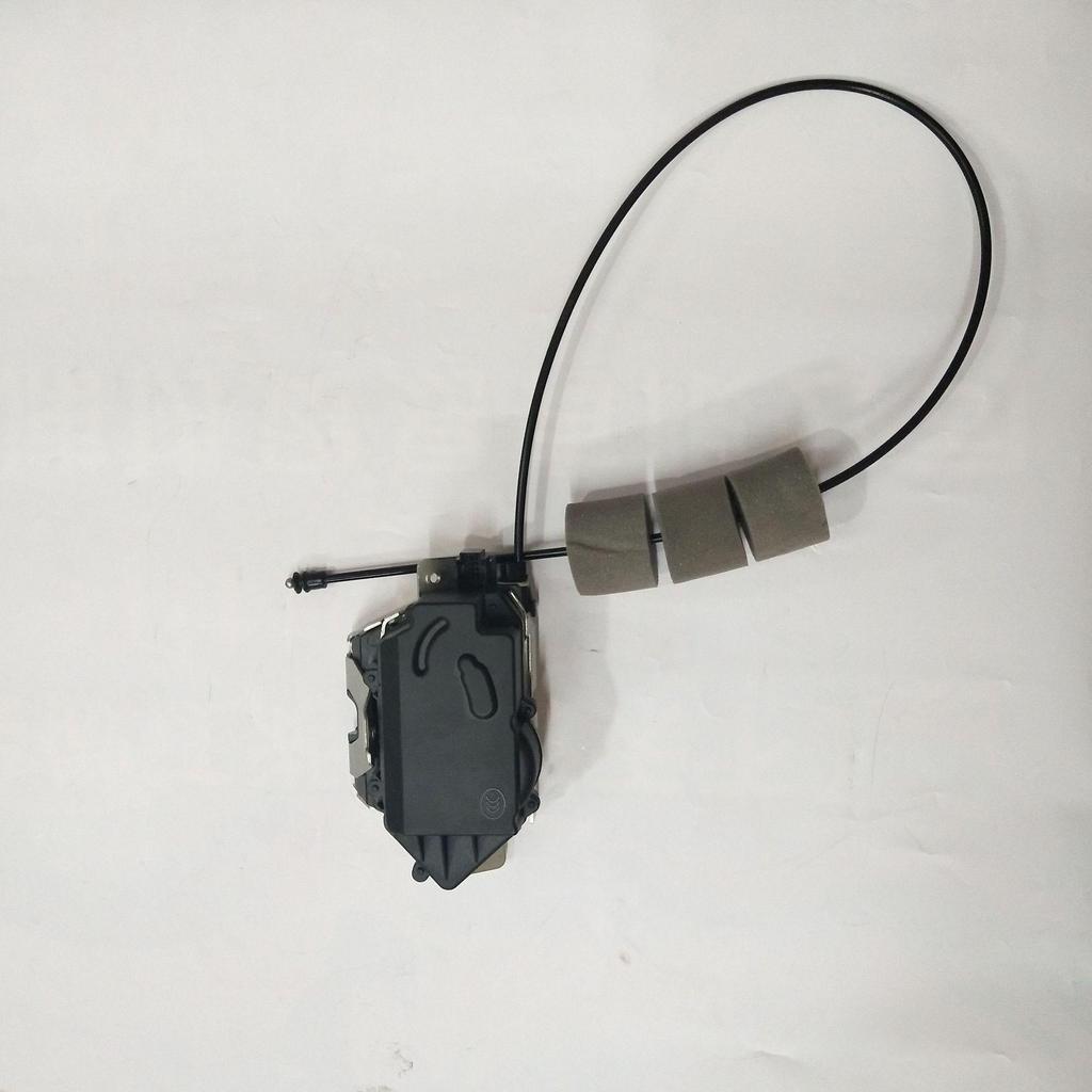 Mercedes W164 Rear Trunk Lid Lock Actuator with One-Year Warranty