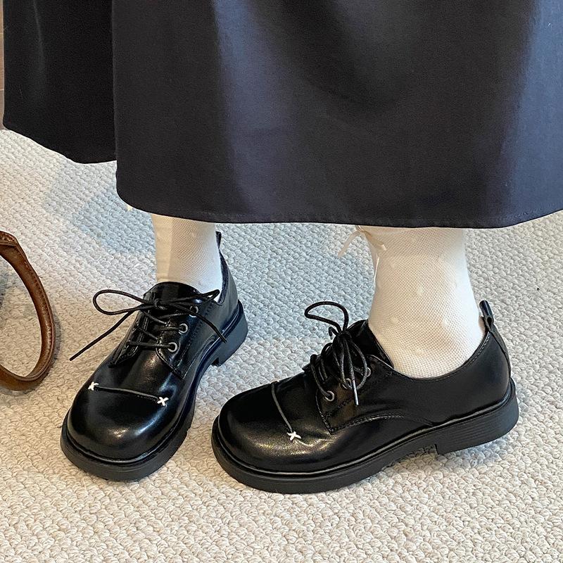Black British Style Low Thick Heel Small Leather Shoes Women's 2025 New Autumn Versatile Skirt Soft Sole Retro Single Shoes