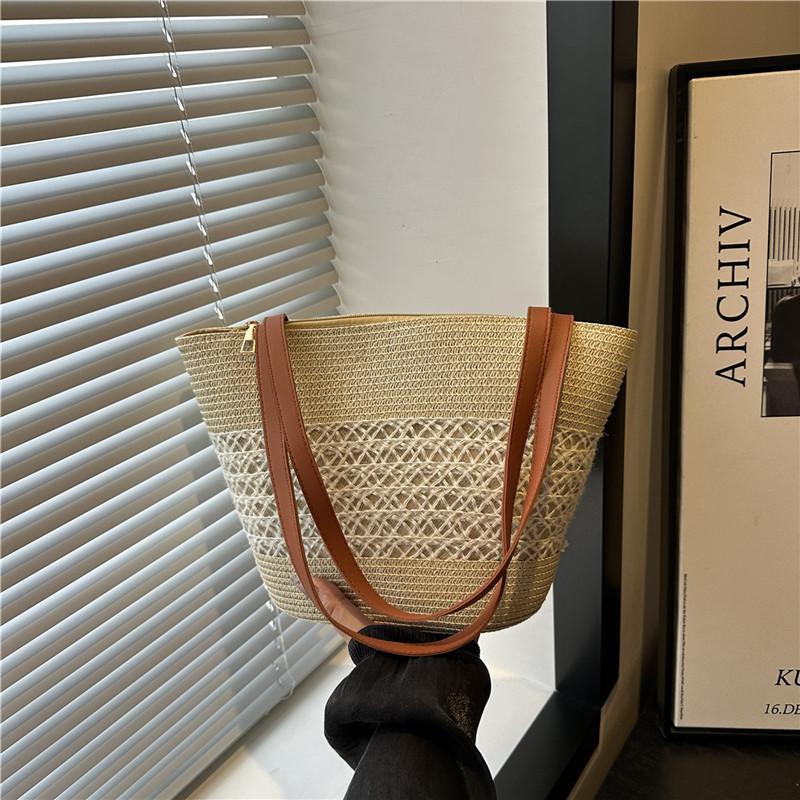 Summer new temperament single shoulder armpit bag casual versatile striped high texture simple handbag women