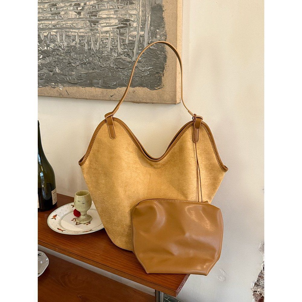 Koreanische Version Retro Wildleder Eimerbeutel mit großem Fassungsvermögen neue Entspannung Schultertasche Nische vielseitige Pendler Tragetasche