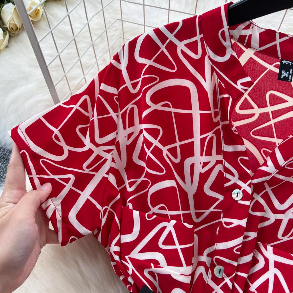 Letní dámské tištěné midi šaty s vintage výstřihem do V, krátkým rukávem a vysokým pasem, áčkové, jednořadé, ležérní šněrovací šaty