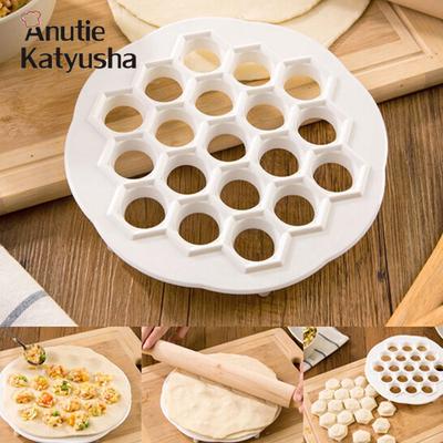1PC Dumpling Mold Maker Gadgets Tool Dough Press Ravioli Making Mould DIY Kitchen Tool