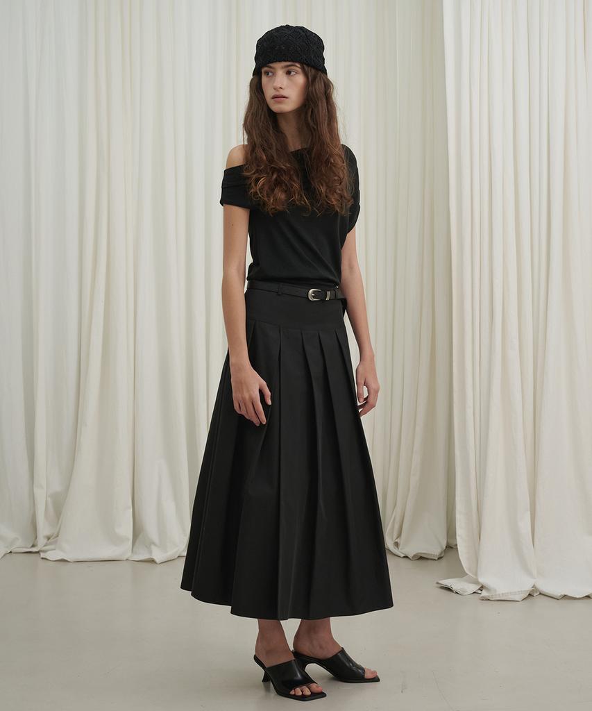 MARROT Drape Asymmetrical Tee_Black