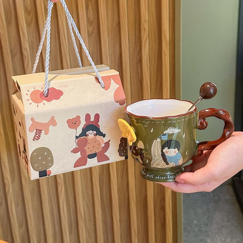 Birthday gifts for girlfriends, embossed butterfly mugs, vintage ceramic cups, coffee cups, practical souvenirs for girls