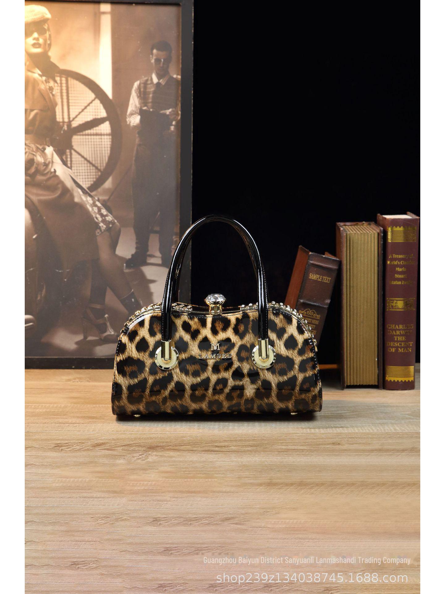 

Вечерняя сумка Lanmashanti с бриллиантами - самая продаваемая мерцающая сумка-клипса в Европе и Америке