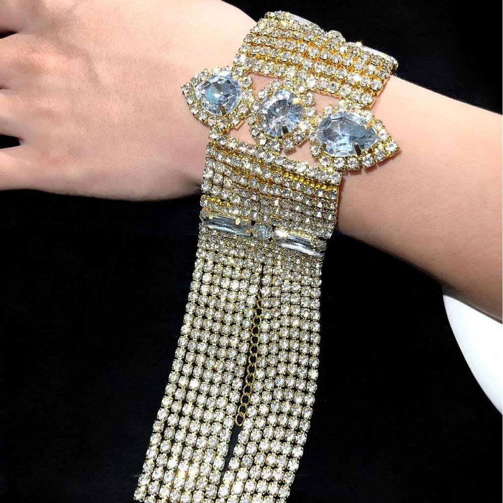 European Luxury Crystal Water Drop Tassel Bracelet Women’s Accessories