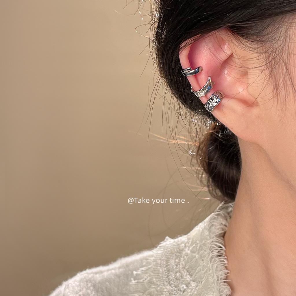 No ear piercings, ear clips are cold, sweet and cool, niche ins silver ear bone clips, earrings wholesale.