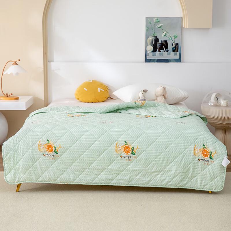 

Louis Kellogg Lemon Fiber Summer Quilt