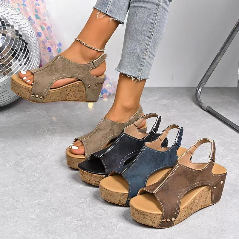 Retro Peep Toe Wedge Heel Sandals for Women 2025 Summer Chunky Platform Sandalias Mujer Thick Bottom Rivet Decor Roman Sandals