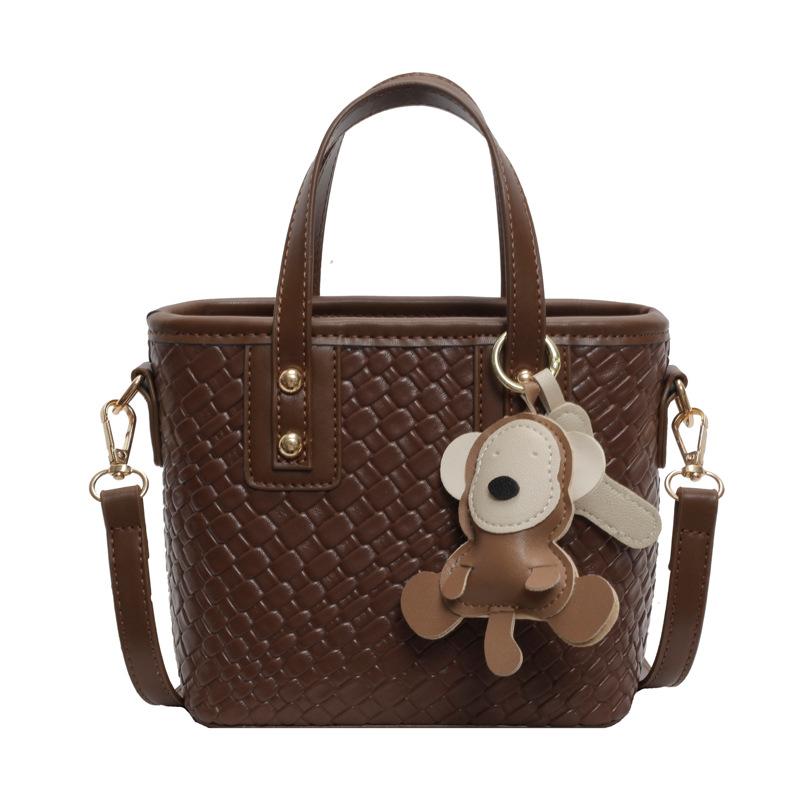 

Модная сумка большой вместимости Женская новая сумочка Универсальная повседневная на плечо Мессенджер no pendant темно-коричневого