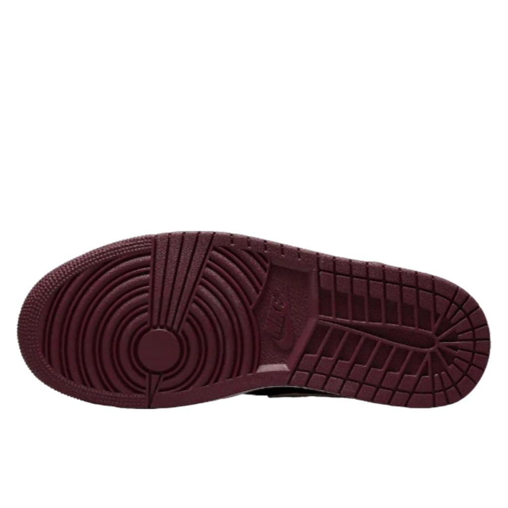 Air Jordan 1 Mid Split Beach Cherrywood Red