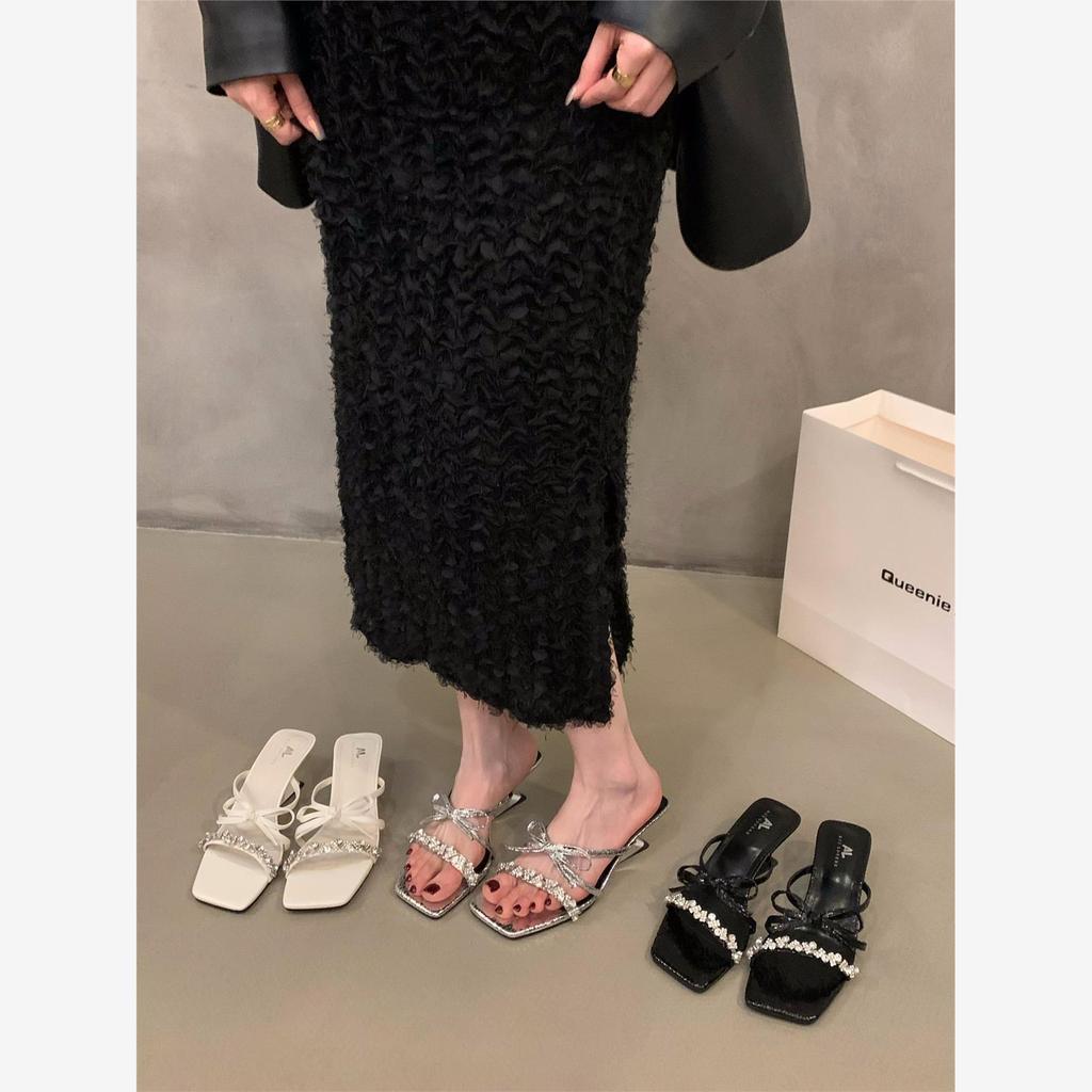 Hong Kong slope heel cool slippers women's shoes 2025 new summer French outer wear skirt medium high heel rhinestone sandals