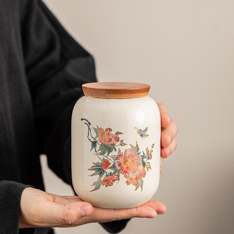 

Creative Yellow Peony Ceramic Storage Canister with Bamboo Wooden Lid Moisture-proof Sealed Canister Nuts and Coffee Beans Jar