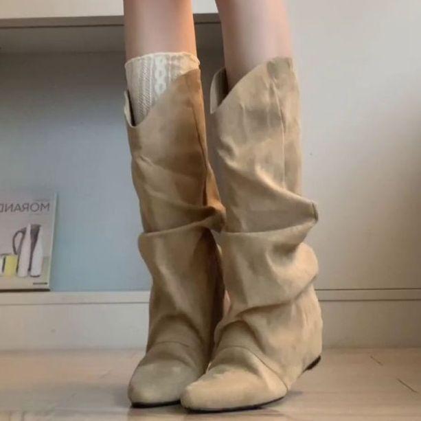 2025 fashion heightening pointed pleated piled boots but knee boots women's slim retro western boots medium boots