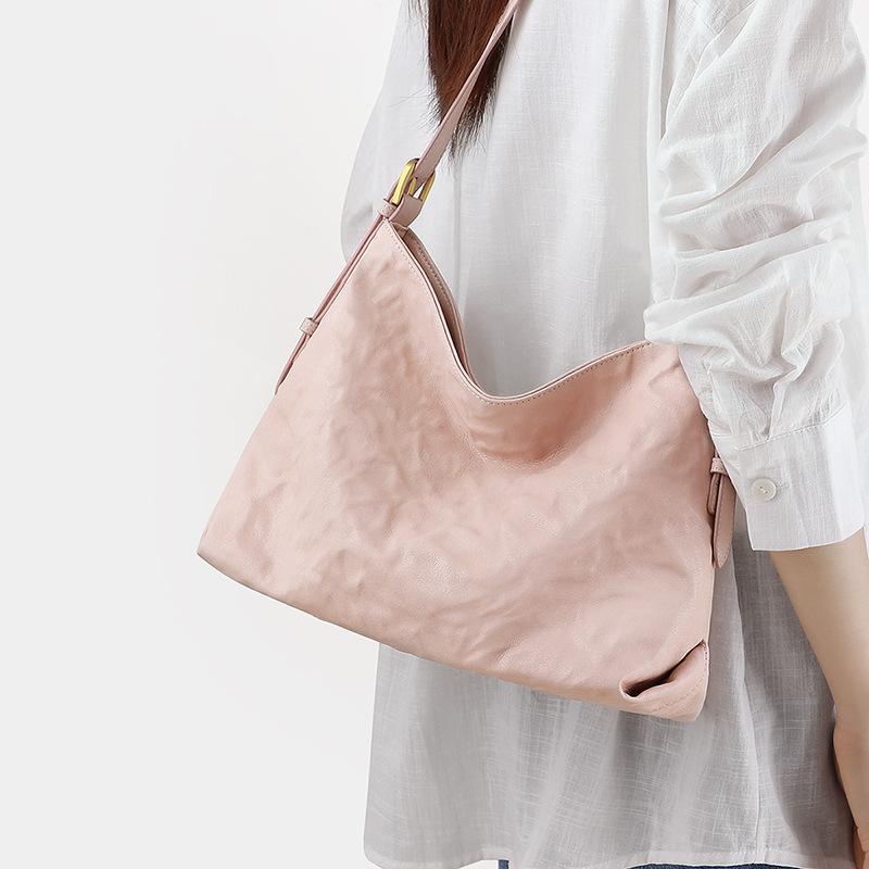 

Bags New women s bags Summer tote bags Large capacity fashion casual commuting shoulder messenger bags