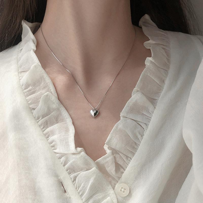 925 Sterling Silber Liebeskette für Frauen Einfache herzförmige Kastenkette Weibliche Nischen-Schlüsselbeinkette Schmuck