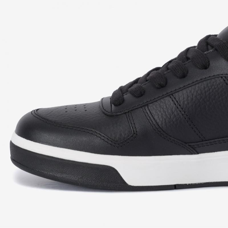 Fred Perry Men Textured Leather Sneakers 843