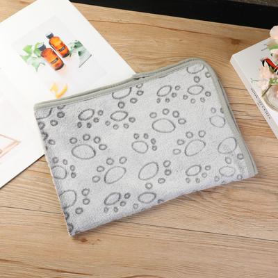 "Super Soft Flannel Pet Blanket with Footprint Design for Dogs and Cats"