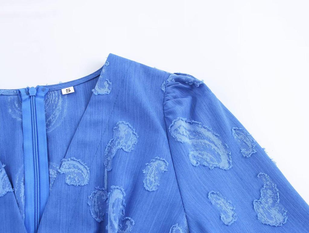 2025 Spring Women's European & American Style V-Neck Waist-Hugging Dress