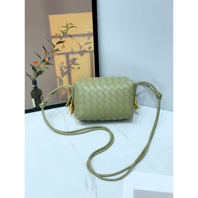 New wind braided camera bag, metal node braided small square bag, niche soft leather single shoulder messenger women's bag