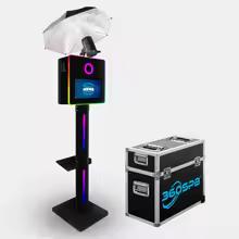 DSLR Fotobåsmaskin med 15,6 tums Pekskärm, Fotobåsmaskin med Flygväska & RGB-ljus för Partyevenemang Hyra