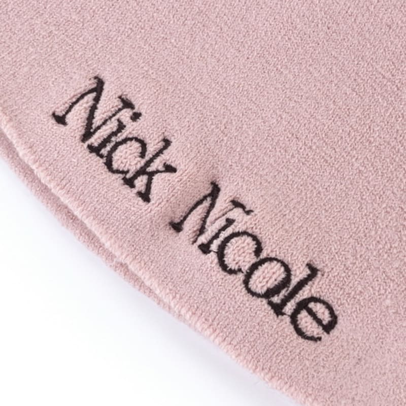 NICK&NICOLE NICOLE MINIMAL LOGO BEANIE_PINK
