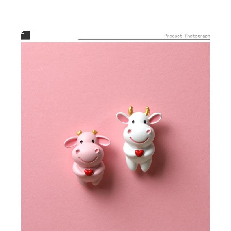 Little Bull Fridge Magnets Couple Animal Hugging Heart CartoonStereo Magnetic Sticker Cow Refrigerator Sticker Decoration