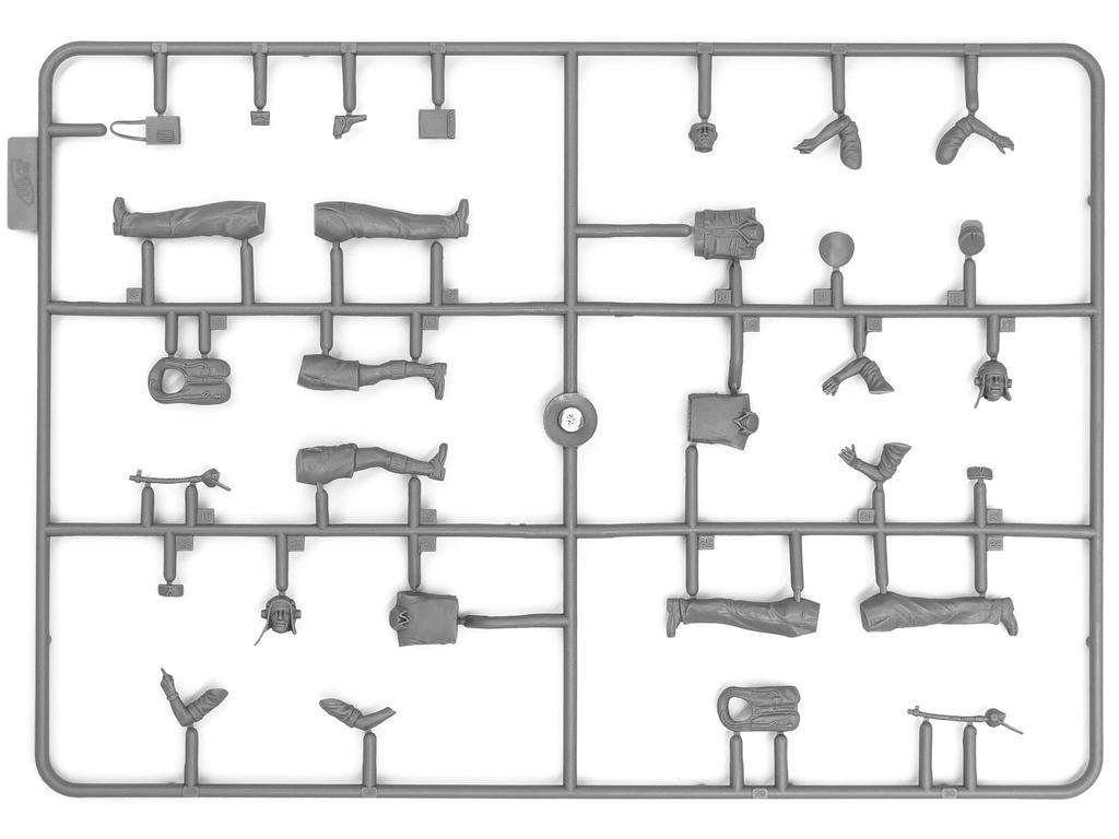 ICM Scale Royal Air Force Pilot Tropical Version Plastic Model Kit 32106 1/32 1939-1943