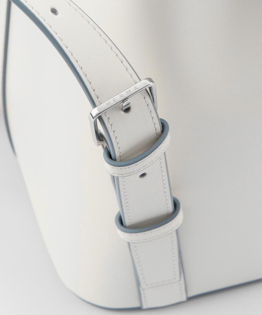 Herma Illy Backpack White Bluebell Edge