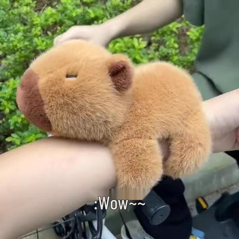 Capybara Papa Kreis Plüschpuppe Armband - Armgelenk Anhänger Spielzeug für Kinder