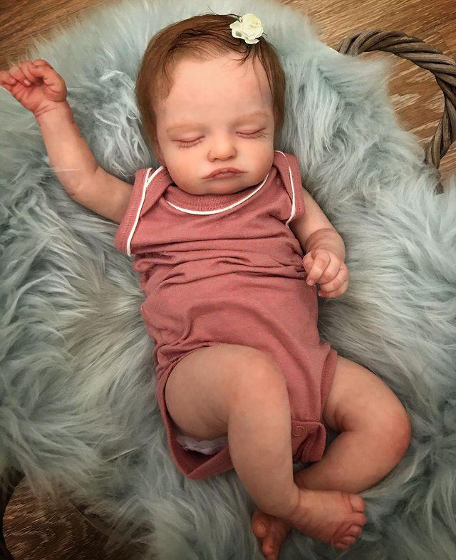 19-Inch Lifelike Baby Reborn Doll Rosalie - Cute Baby 49 cm