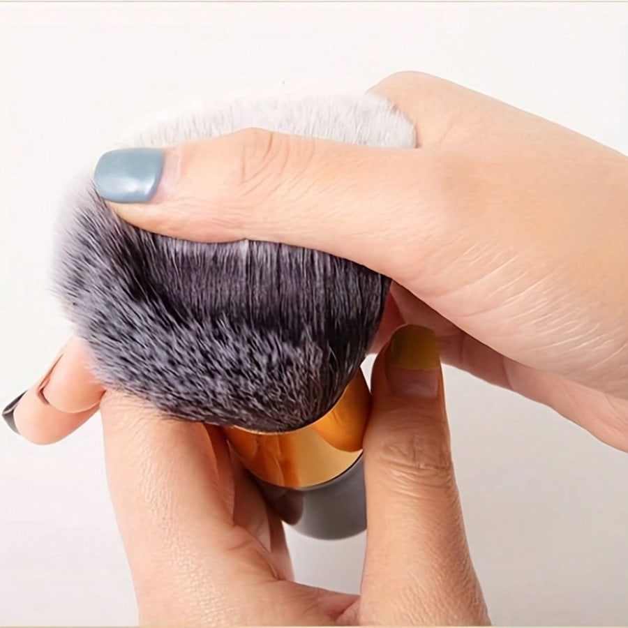 Large Loose Powder, Honey Brush, Powder Blusher Brush, Makeup Tool, Powder Blusher and Bronze Soft Nylon Brush, Professional Makeup Brush