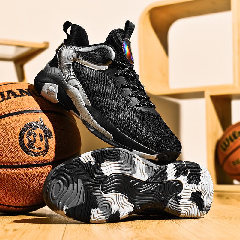 High-end quality 2025 spring and summer breathable thin mesh trend men's sports and leisure shoes large size men's shoes