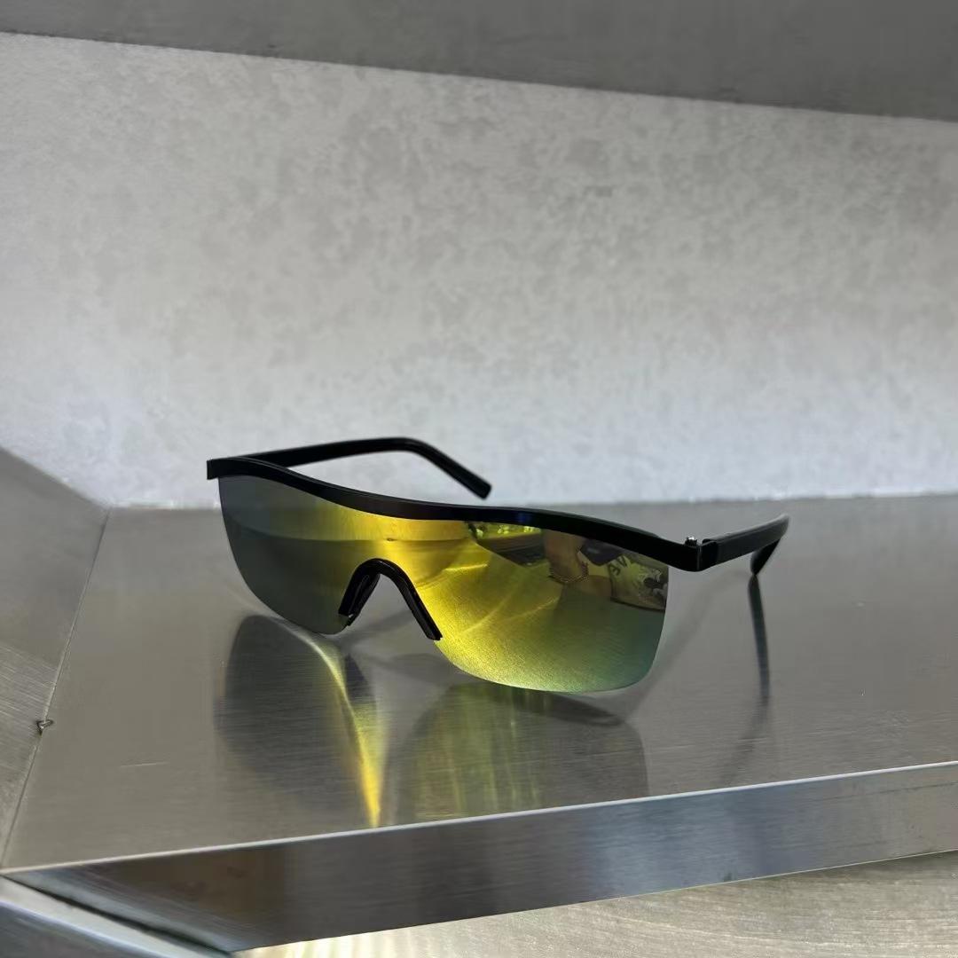 

High Quality Outdoor Sunglasses Punk Y2K Stylish Wind Proof Men s Sunglasses Bicycling Mountaineering Sun Glasses for Women