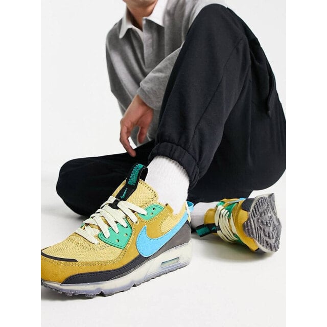 

Желтые кроссовки Nike Air Max 90 Terrascape