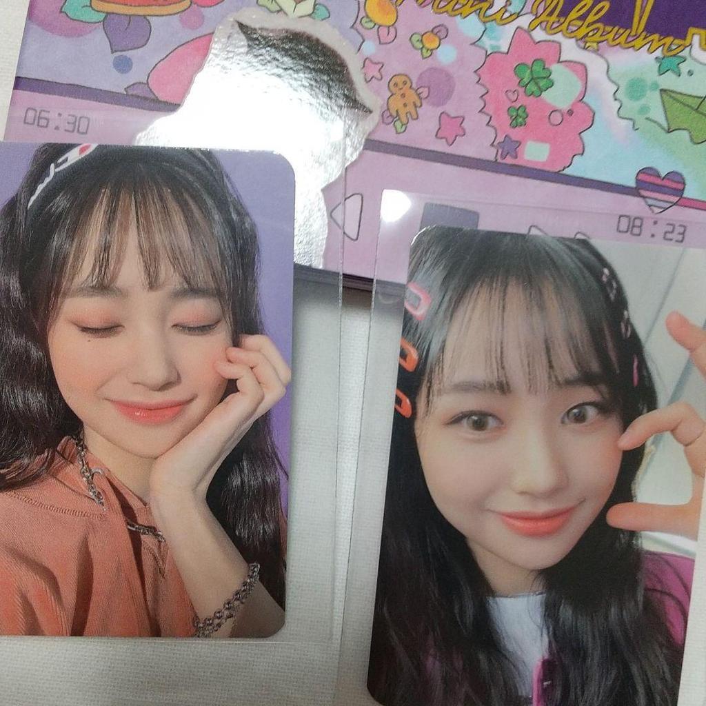 [USED] Weeekly 3rd MINI Album “We Play” UP Ver.