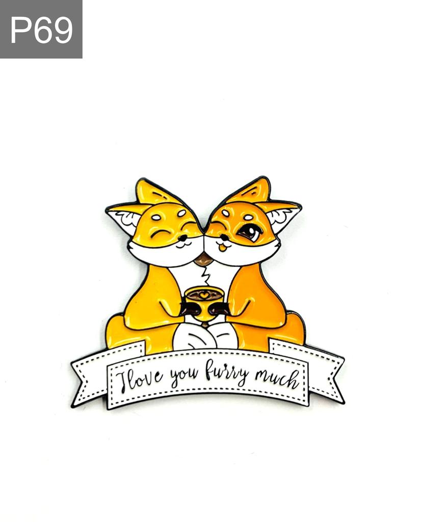 New Enamel Pin Fox Love Family Animal Metal Pin Gift Birthday 1 Piece