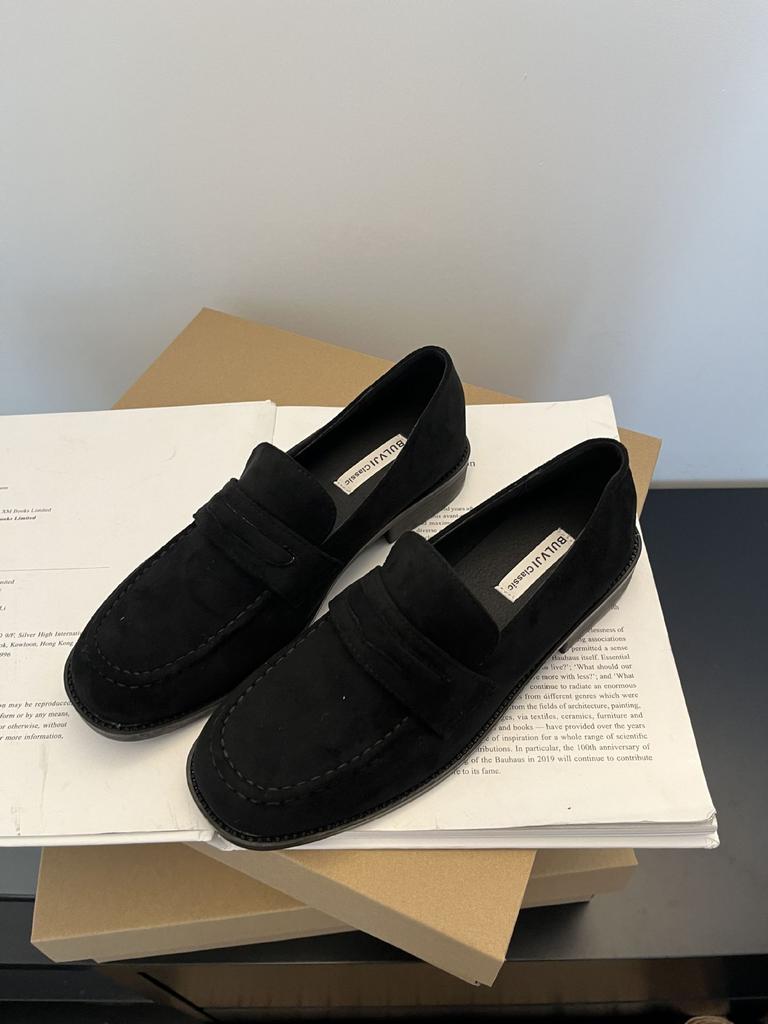 2025 Autumn Retro Suede Beanie Shoes One-pedal Single Shoes Soft-soled Low-heeled Women's Shoes British Small Leather Shoes