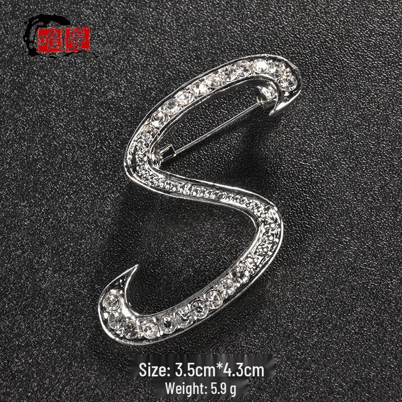 Men's Suit Jacket Brooch: Elegant English Letter Pin for a Stylish Touch