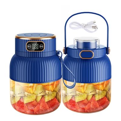 600ml Smoothie Blenders Portable USB Rechargeable Juicer with High Speed Motor Mixing Cup for Protein Shakes and Juices
