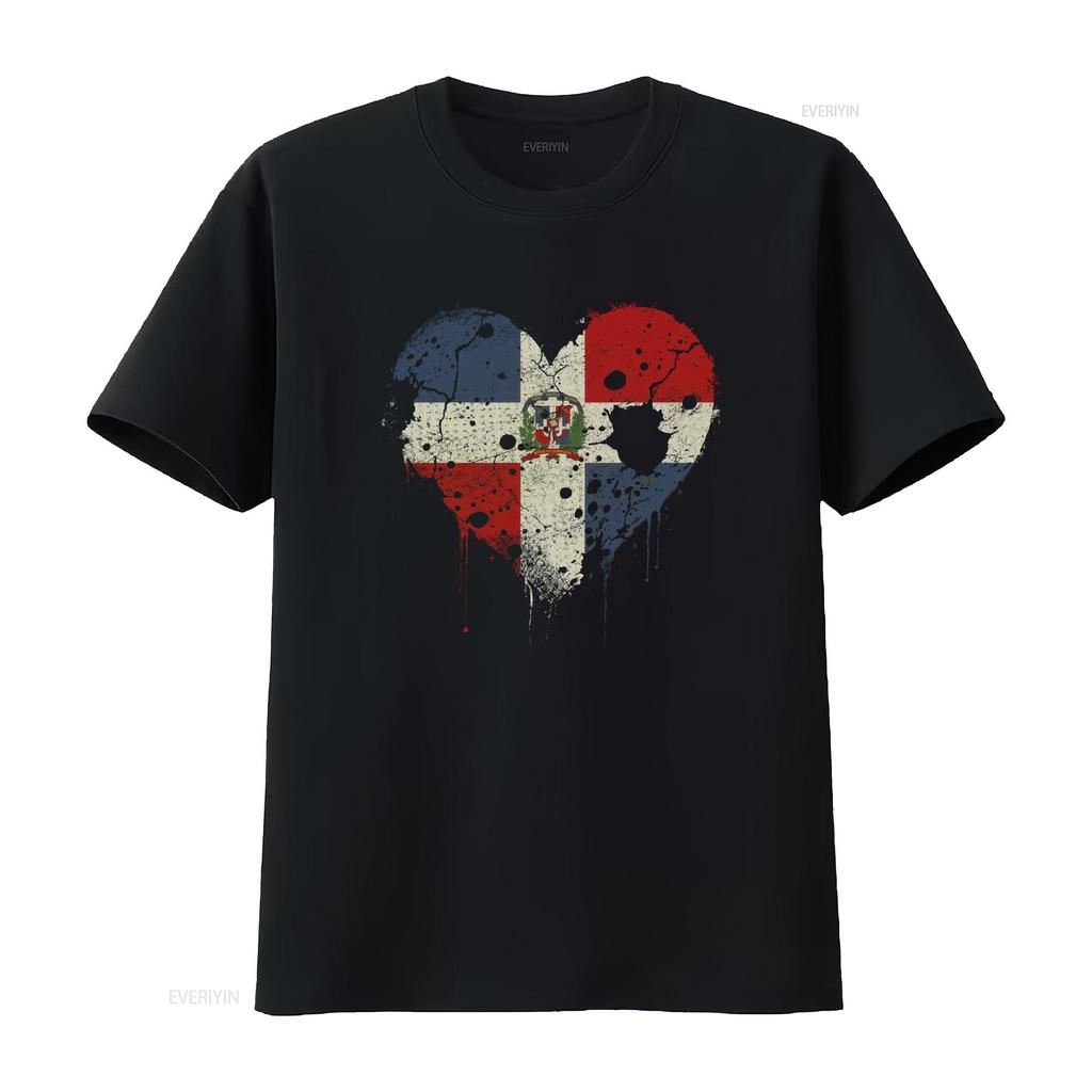 Love Dominican Republic Flag Heart Shaped Distressed Design 100 Cotton Unisexs T Shirt Vintage Unisex Stylish Slightly