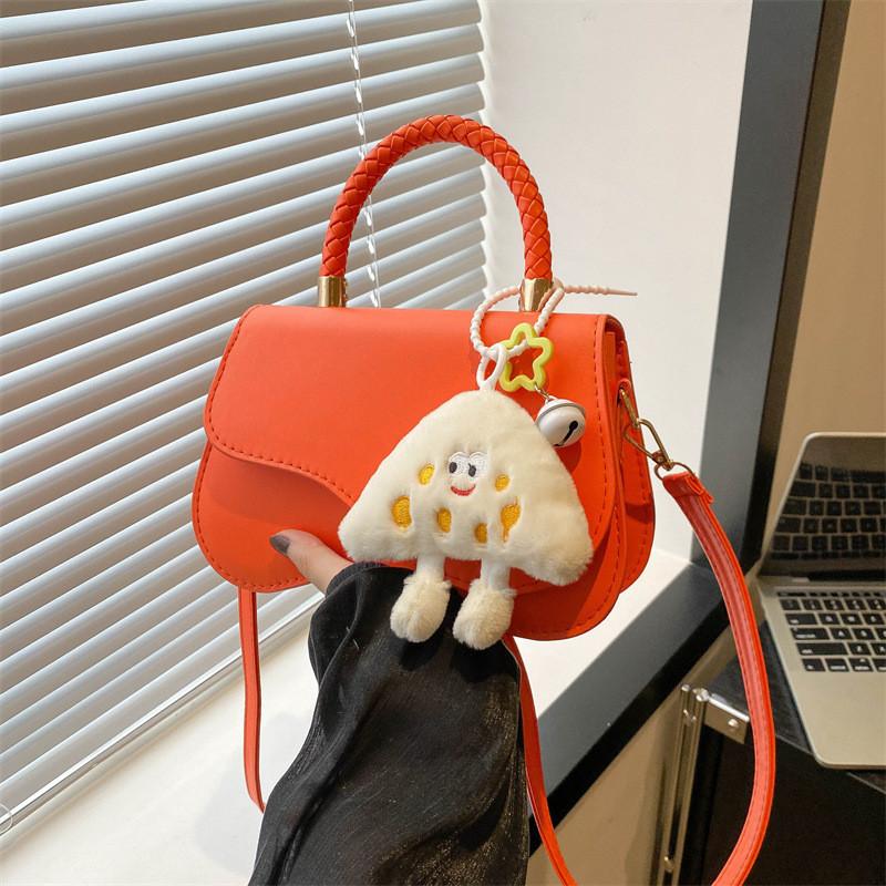 

Stylish And Trendy Single Shoulder Crossbody Small Square Bag In Chic Black Color Without Pendant помаранчевий