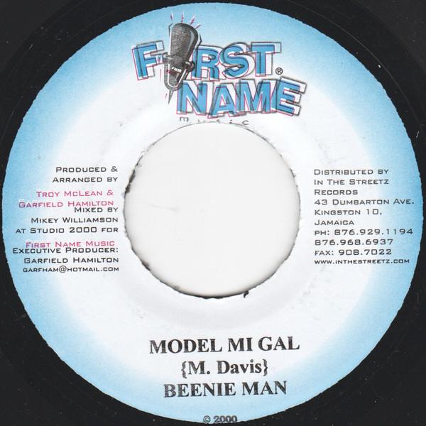 

7-дюймовая пластинка BEENIE MAN - Model Mi Gal NONE Имя Муси 2000 Ямайка Регги, Ска и Даб Б/У