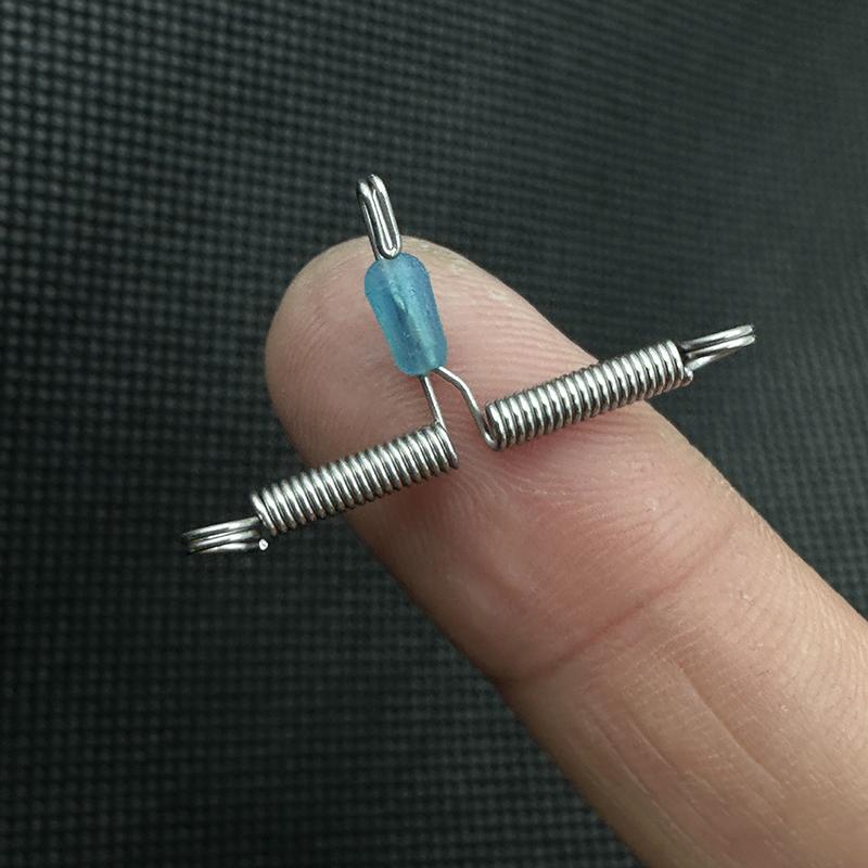 Federgabel Schnellhaken Sub Line Splitter Haken Anti-Winding Release Feder Angelausrüstung Wild Fishing Zubehör