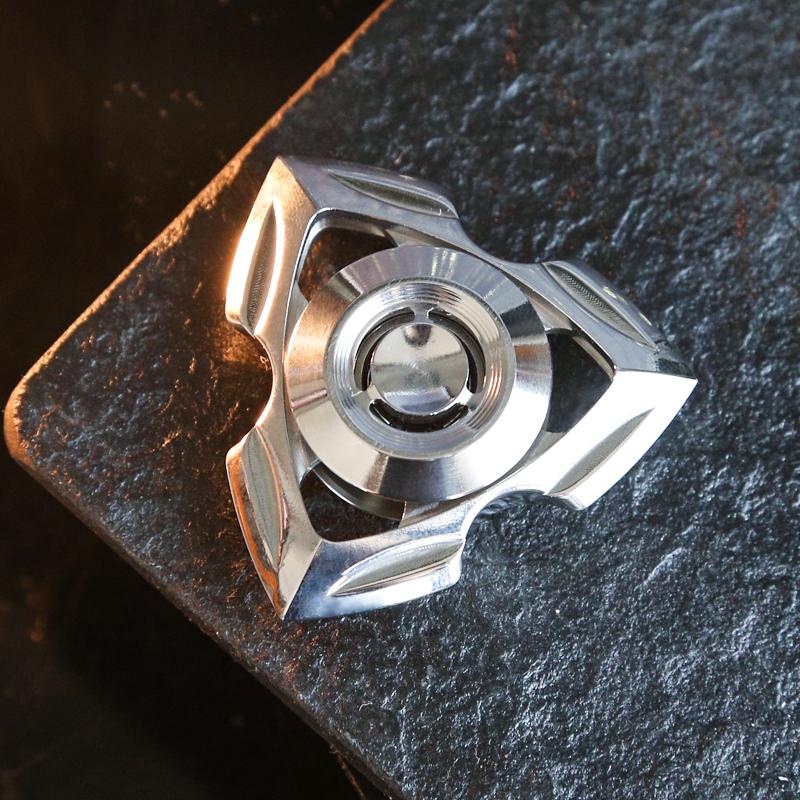 Giroscopio rotante in acciaio inossidabile per punta delle dita EDC Giocattolo antistress e per la decompressione Fidget per adulti con autismo Regalo di sollievo
