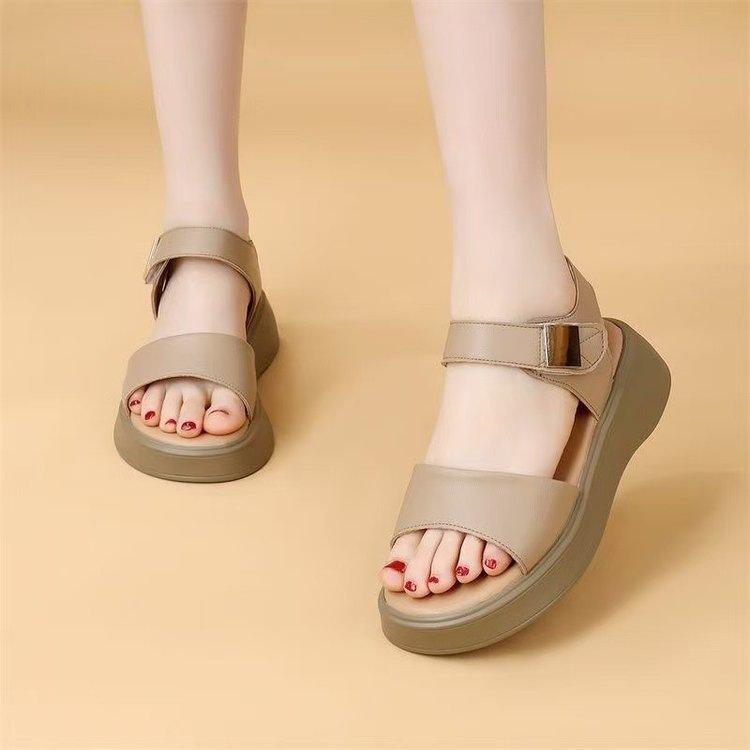 Thick-soled Roman Sandals Women's Summer 2025 New Small Height Increase Fashionable Versatile Flat-soled Soft-soled Beach Shoes