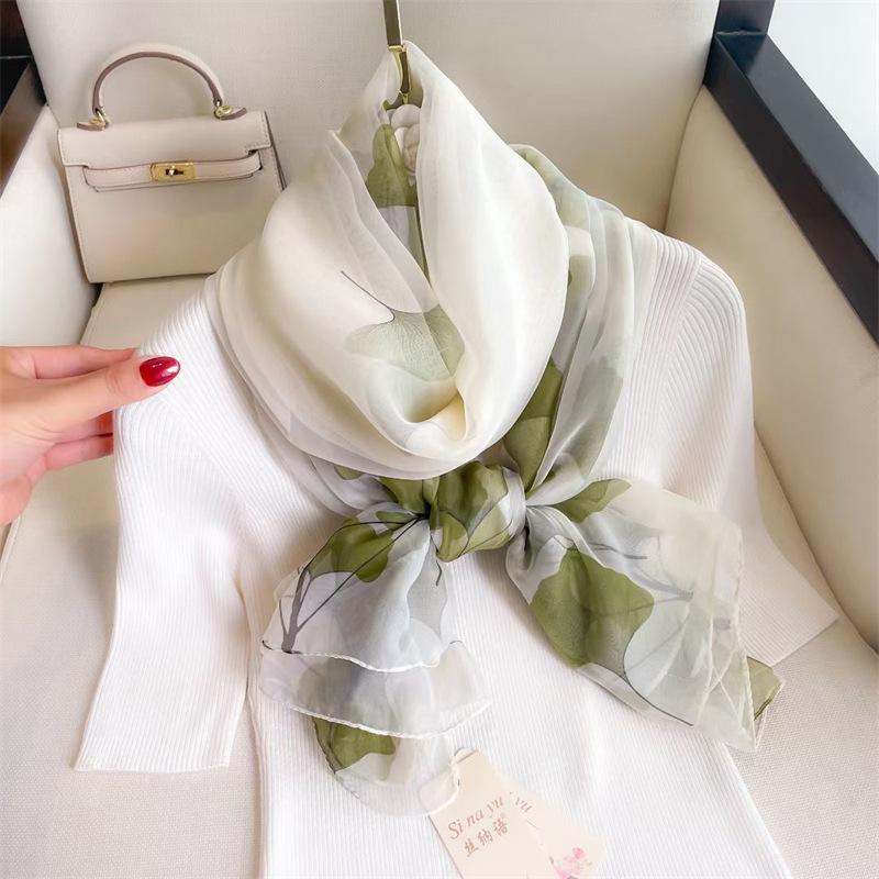 New Silk Beach Stoles Women Hijab Scarf Sunscreen Shawl Wraps Ladies Scarves Foulard Beach Stoles Female Bandana Echarpe