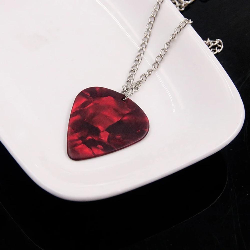 Gitarrenplektrum Halskette Herz Rubin Anhänger Halskette Seltsame Horror Gitarrenplektrum Anhänger Halskette Cosplay Schmuck Geschenke