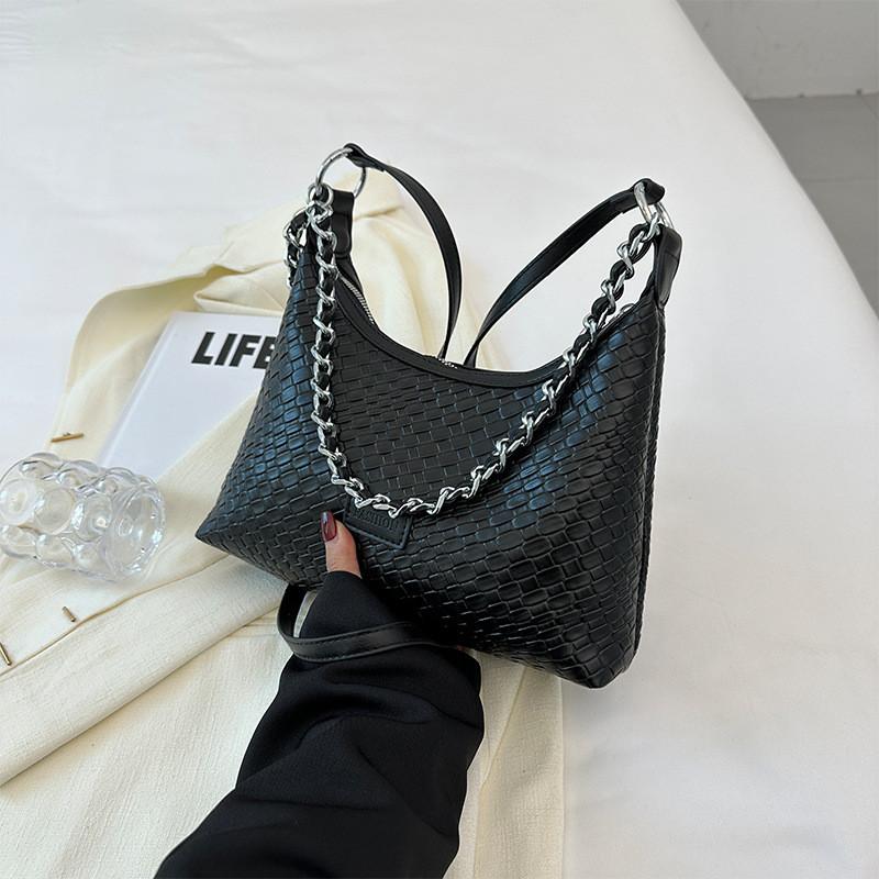 IELGY One-Shoulder Armpit Bag Chain Tote Bag All-Match Woven Messenger Bag